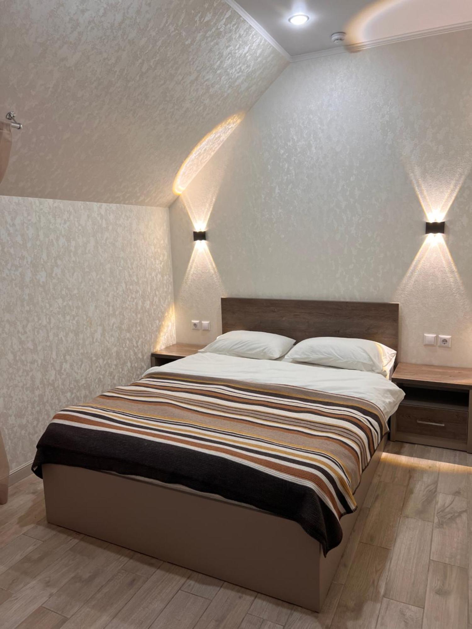 Гостинично-Банный Комплекс Майами Люкс Hotell Qostanaj Exteriör bild