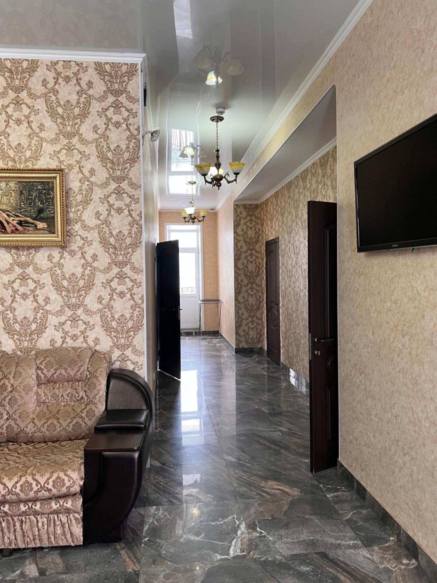 Гостинично-Банный Комплекс Майами Люкс Hotell Qostanaj Exteriör bild